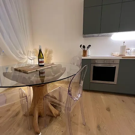 Liguria Holidays - Il Nido Apartment *